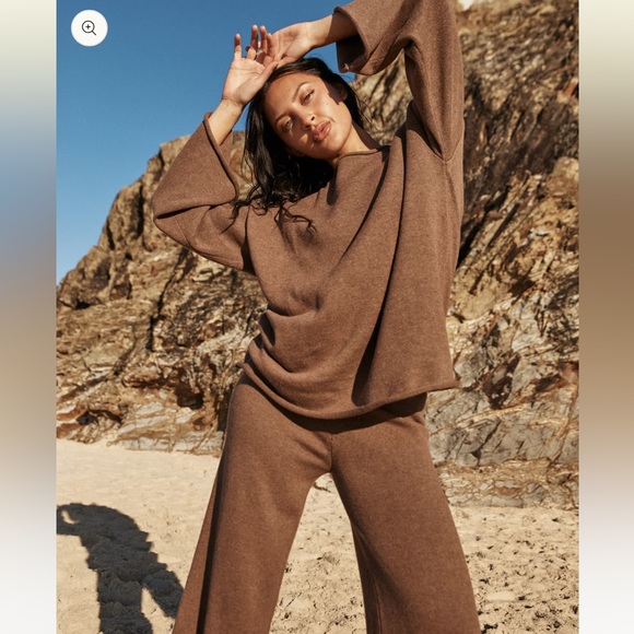 NWT Relaxed Knit Sweater Set in mocha size S/M - Picture 3 of 8